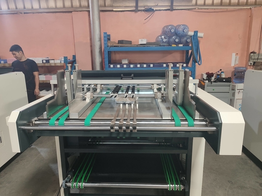 دستگاه CNC صرفه جویی در مصرف انرژی با دقت بالا 600 میلی متر حداقل اندازه شیار، ± 0.1 میلی متر دقت شیار و اندازه 2050 * 1520 * 1400 میلی متر