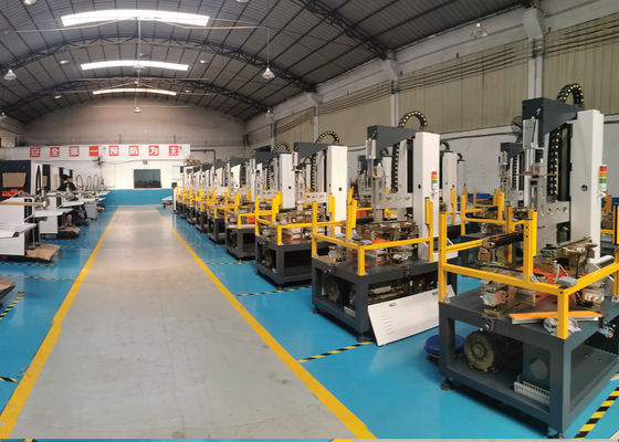 خط بسته بندی جعبه کفش LS-F6 Semi Automatic Rigid Boxing Machine