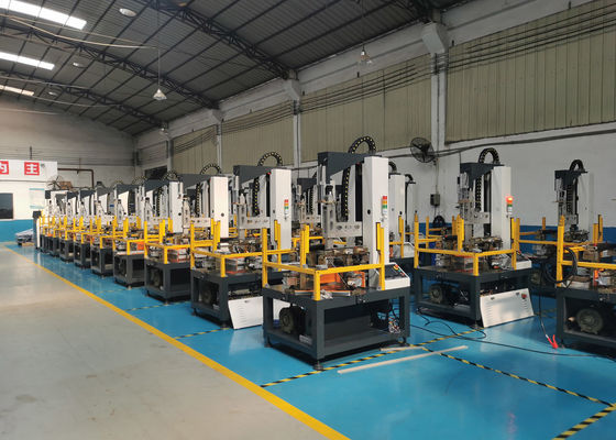 27pcs / min Rigid جعبه تشکیل دستگاه LS-F6 موبایل جعبه ساخت دستگاه