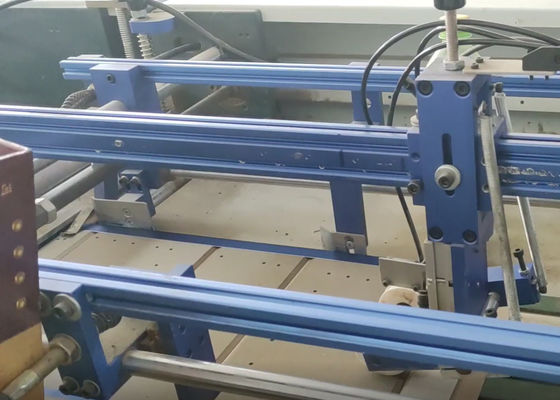 Four Sides Automatic Case Making Machine نوع کتاب جعبه شراب دستگاه ساخت جلد سخت
