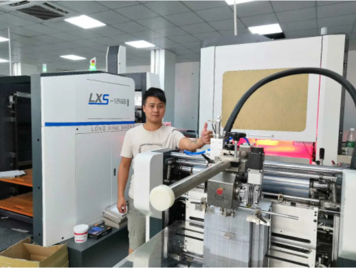 دستگاه ساخت جعبه سفت و سخت 8KW گرمایش 50 - 350 میلی متر طول